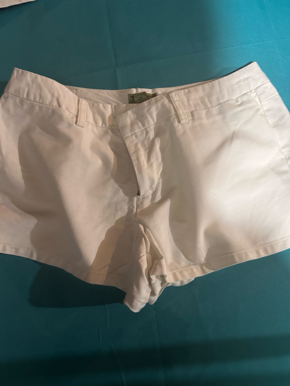 American Eagle Outfitters White High-Rise Shorts